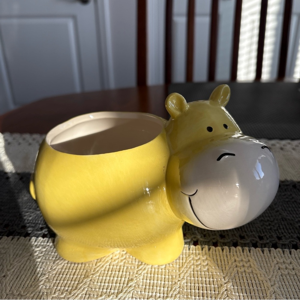 Yellow Hippo Ceramic Planter - Picture 2 of 7